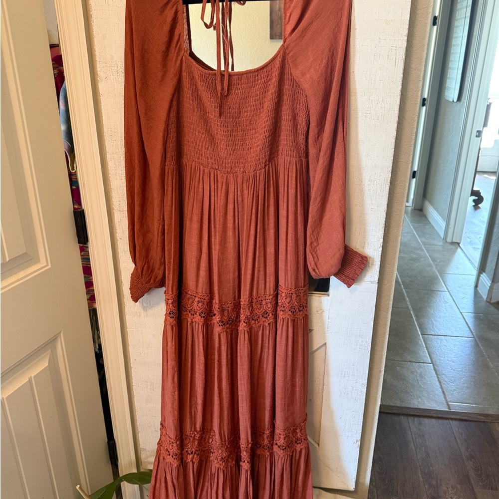 Fall Vibes Only 🍁 Rust Crochet Maxi Dress (L) long sleeve